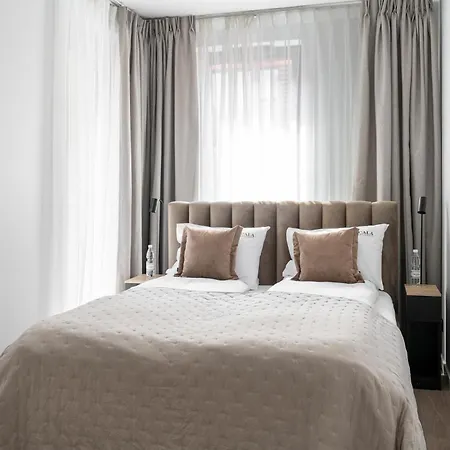 Scala Center With Parking By Lion *