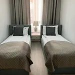 Scala Center With Parking By Lion شقة غدانسك