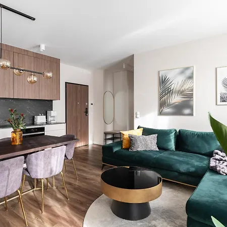 Scala 60k Center With Parking By Lion Appartement Gdańsk