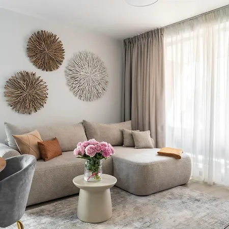 Scala Center With Parking By Lion *