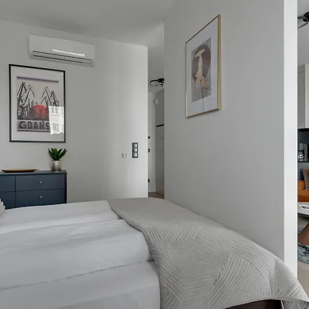 Scala Center With Parking By Lion Apartman *