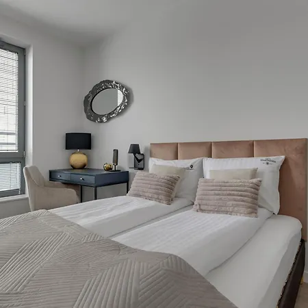 Scala Center With Parking By Lion アパート グダニスク