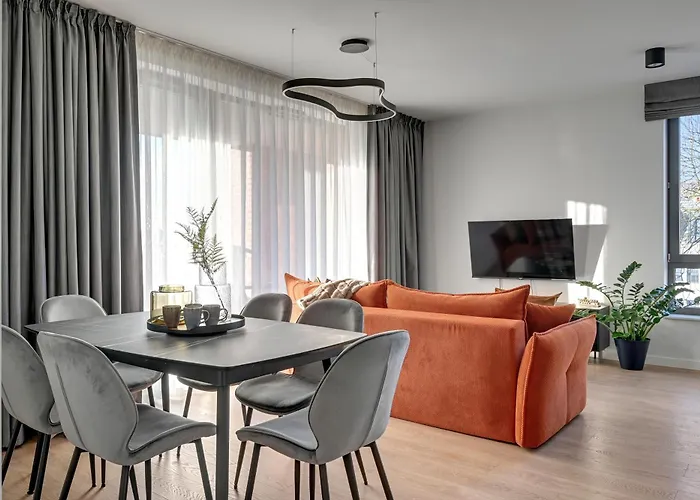 Scala Center With Parking By Lion Apartman