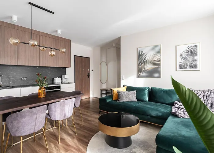 Scala Center With Parking By Lion Apartman Gdańsk