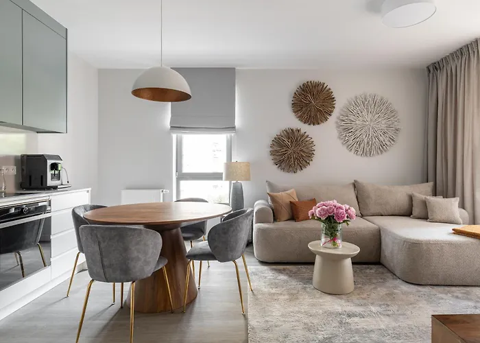 Scala Center With Parking By Lion Apartman Gdańsk