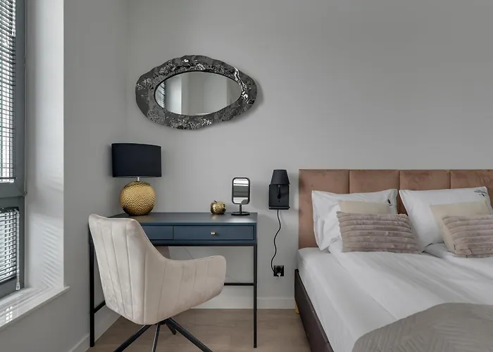 Scala Center With Parking By Lion Apartman