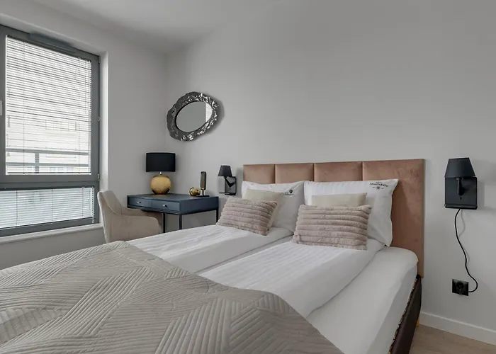 Scala Center With Parking By Lion Apartman Gdańsk